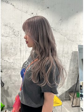 カリファ 田町(KHALIFA) ★メルティーカラー フェミニンロング 似合わせカット レイヤー