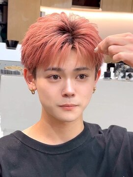 ナチュラル 渋谷(NATURAL) フェザーパーマ/スパイキーショート/サーフカール[メンズ/渋谷]