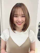 ハニー 町田(HONEY)&nbsp;ロブ/前下がり/ミルクティーベージュ/ブリーチ/レイヤーカット1