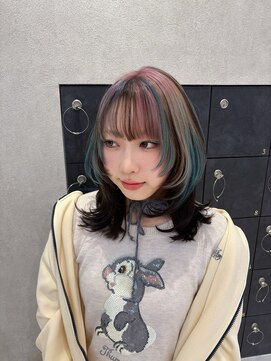 ザザ シンジュク(ZA/ZA shinjuku) 個性光るデザインカラー