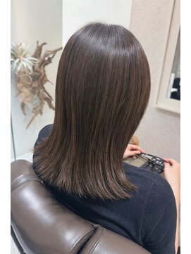 ルーム(room) 赤み消しオリーブベージュ