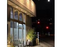 ツキ(TUKI)の雰囲気（平日の夜は22時受付可能なカラー専門店）