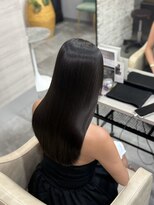 シシ 新宿(She 2.)&nbsp;艶髪ロング/髪質改善カラー/暗髪/美髪/ロングヘアー/韓国風
