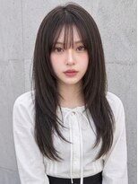 ユーフォリア 新宿通り(Euphoria)&nbsp;暗髪ストレートロングぱっつん風前髪外ハネレイヤー
