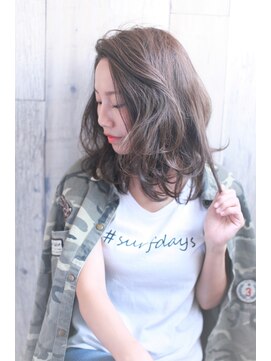 シレーナ ヘアーリゾート(Sirena Hair Resort) 『Sirena』外国人風グレージュ☆ミディアム