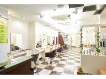 ヘアサロンカルモ(HAIR SALON CALMO)の雰囲気（1人1人に向き合い親身にカウンセリングを行います。0422-48-8021）