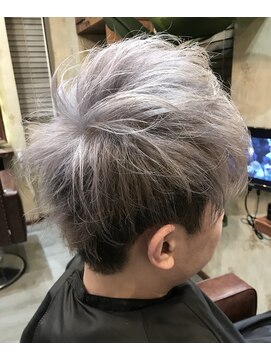 ジョージ(Jo-Ji) メンズショート × silver♯インナー♯ハイライト♯ブリーチ