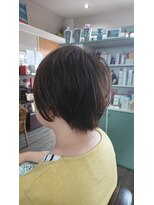 ヘアサロンアンドリラクゼーション マハナ(Hair salon&Relaxation mahana) ブルーアッシュでかっこ可愛いショートスタイル♪