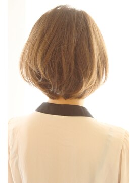 レウナ 外苑前(Reuna) 【３０代・４０代】大人の女性に人気の小顔ひし形ボブ