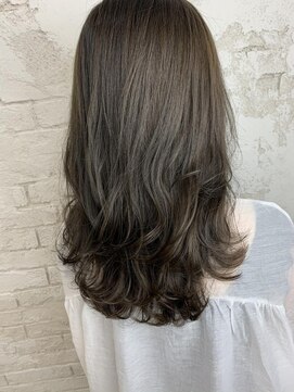 プライズ アイリス 池袋東口店(prize Iris) くすみカラー、イルミナカラー、透明感、池袋