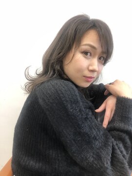 フィルム(FiLMs) 【FiLMs春夏スタイリスト鳥岡　早貴】