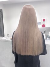 ルーブ トウキョウ(Loob. TOKYO) 韓国ハイトーンミルクティー【ケアブリーチ、池袋】