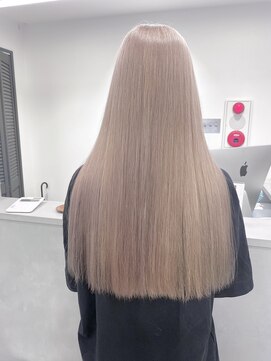 ルーブ トウキョウ(Loob. TOKYO) 韓国ハイトーンミルクティー【ケアブリーチ、池袋】