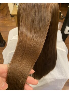 ヘア ミーツ ドレス プレローマ(HAIR meets dress pleroma) 美髪トリートメントエステ