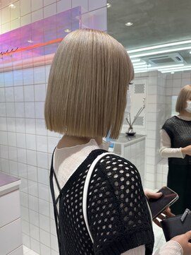 ロンドルーチェ 心斎橋(Lond luce) ダークアッシュ/ミディアムレイヤーカット［髪質改善/縮毛矯正］