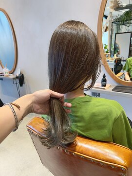 クルニエ(crenier) オリーブグレージュ/ハイライト