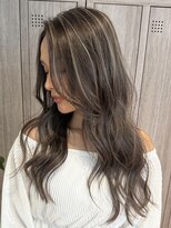 ヨロ 小岩(YOLO) ハイライトカラーミルクティーベージュケアブリーチダブルカラー