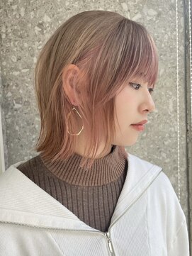 サンク 原宿 表参道(cinq) ミルクティーピンクベージュカラーショートボブハイトーンカラー