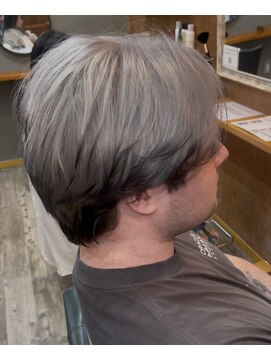 ヘアーサロン アトリエ(Hair salon ATORIE) ブリーチカラーホワイトベージュエンドブラック