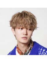 トゥルークリエイション 渋谷(True Creation SHIBUYA)&nbsp;ツーブロックマッシュツイストスパイラルパーマ無造作波巻き王道