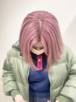 ユウル 横浜(juhl.)&nbsp;ペールピンクヘアーブリーチダブルカラー切りっぱなしボブ横浜駅