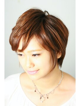 クラメール 黒崎コムシティ店(Kraemer) 大人小顔ショート