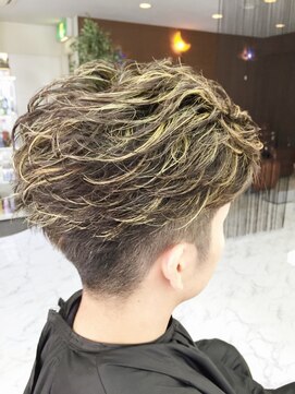 トモズヘアデザイン(Tomo's Hair Design) サーフ系メッシュ