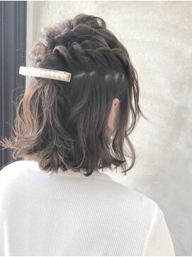 ブランココ(BlanCoCo) ボブのハーフアップアレンジ
