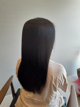 シア(Sia) グレイカラー