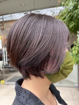 エム インターナショナル 春日部本店(EMU international) パープルのフェイスフレーミングしたショートボブ