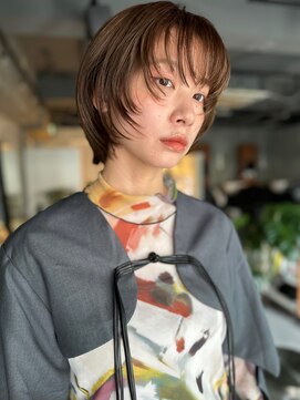 エッセ 大阪梅田茶屋町店(esse) 顔まわりレイヤーショートヘア