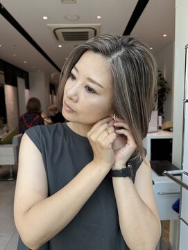 ステア ケース(stair case) ハイライト　地毛残し　30代40代