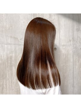 タム(tam) ぱつっとロング