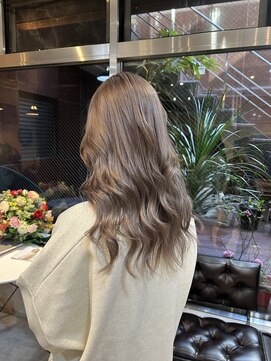 キュリオ(CURIO) くすみ感たっぷりミルクティーグレージュ