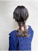 お呼ばれアレンジの定番♪【　ツインアレンジ　】