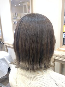 アルターリール(aL ter Rire) ホワイトグレージュ/ミニウルフ/チェリーブラウン/鎌取/福原遼華