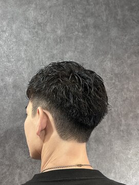 ベース(BASE) cafe&barber BASE 王道スパポリスタイル