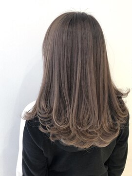 ロウブ(roubu.) 【roubu.】秋冬におすすめシアーグレージュ