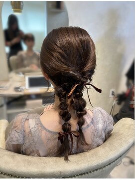プランツヘアー あみ下ろしツイン × ヘアアレンジ