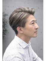 ザ サード プレイス トーキョー ギンザ(THE THIRD PLACE TOKYO GINZA)&nbsp;【銀座メンズカット】木村拓哉さん風ツーブロックハイライト