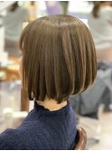 束感  前下がりボブ