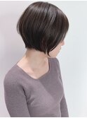 黒髪大人かわいいくびれショート20代30代40代髪型