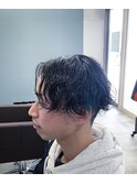 スパイラルパーマ×センターパート刈り上げマッシュ
