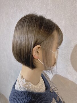 シアン(CYAN) #イヤリングカラー#インナーカラー#ボブ#ミルクティーベージュ