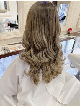 浪漫館 アールズコート(R's Court) ハイトーンベージュ☆宮原（１０/５）