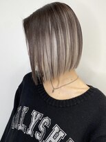 エリーツ 表参道(elyts)&nbsp;切りっぱなしボブ　表参道