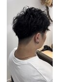 ツイストスパイラルパーマメンズマッシュ刈り上げ　奥東巧真