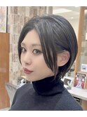 ショートボブ