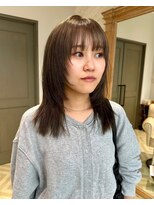 ファルファラ(farfara)&nbsp;【farfara】顔まわりレイヤーミディアム(問屋町テラス)大島結衣