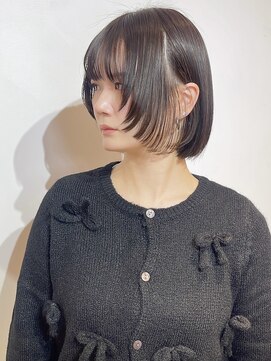 ブランロール 中目黒店(Blanl'or) ワンホンレイヤーミルクティーブロンドダークブルー前髪顔まわり